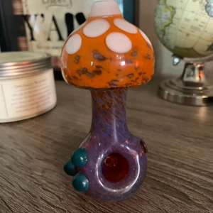 Navigating the Market: Finding an Affordable and High-Quality Mushroom Bong